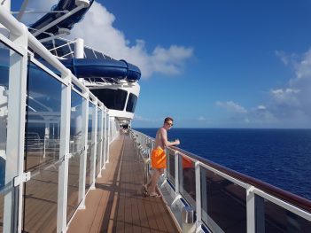 Plavba výletnou loďou – výhody a nevýhody